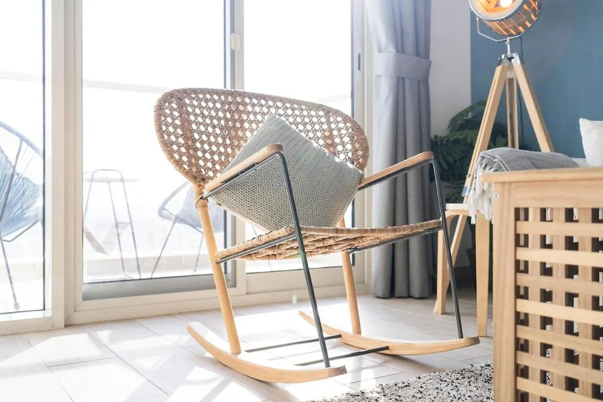 Airy 1-Bedroom Apartment Coastal-Style In Dubai Marina Emirati Arabi Uniti