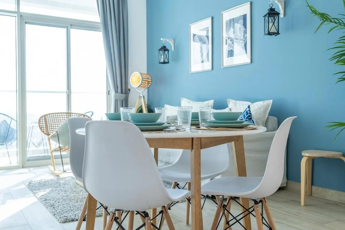 Airy 1-Bedroom Apartment Coastal-Style In Dubai Marina 0*,  United Arab Emirates
